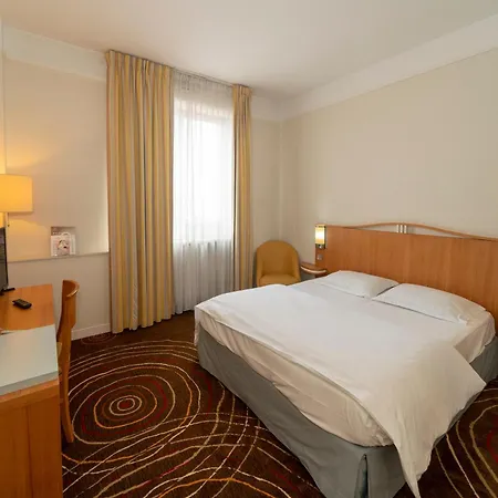 Grand Filippo Strasbourg Nord 호텔