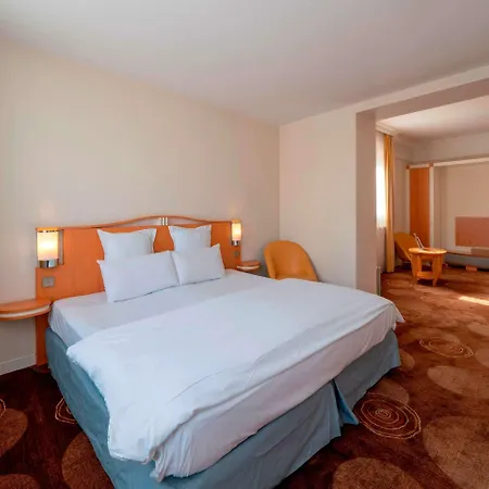Hotel Grand Filippo Strasbourg Nord 4*